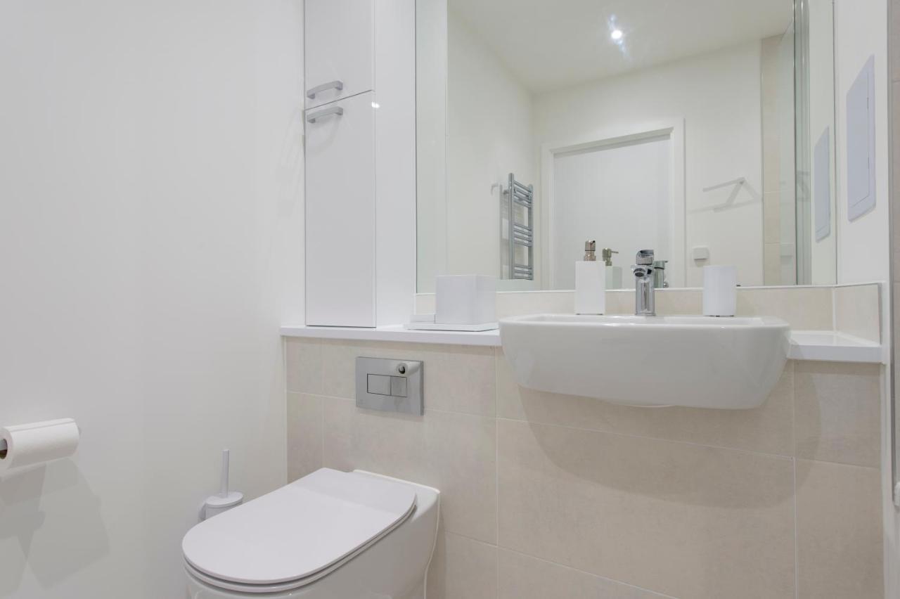 Luxury Penthouse With Stunning Views Near Excel, O2, Airport * London