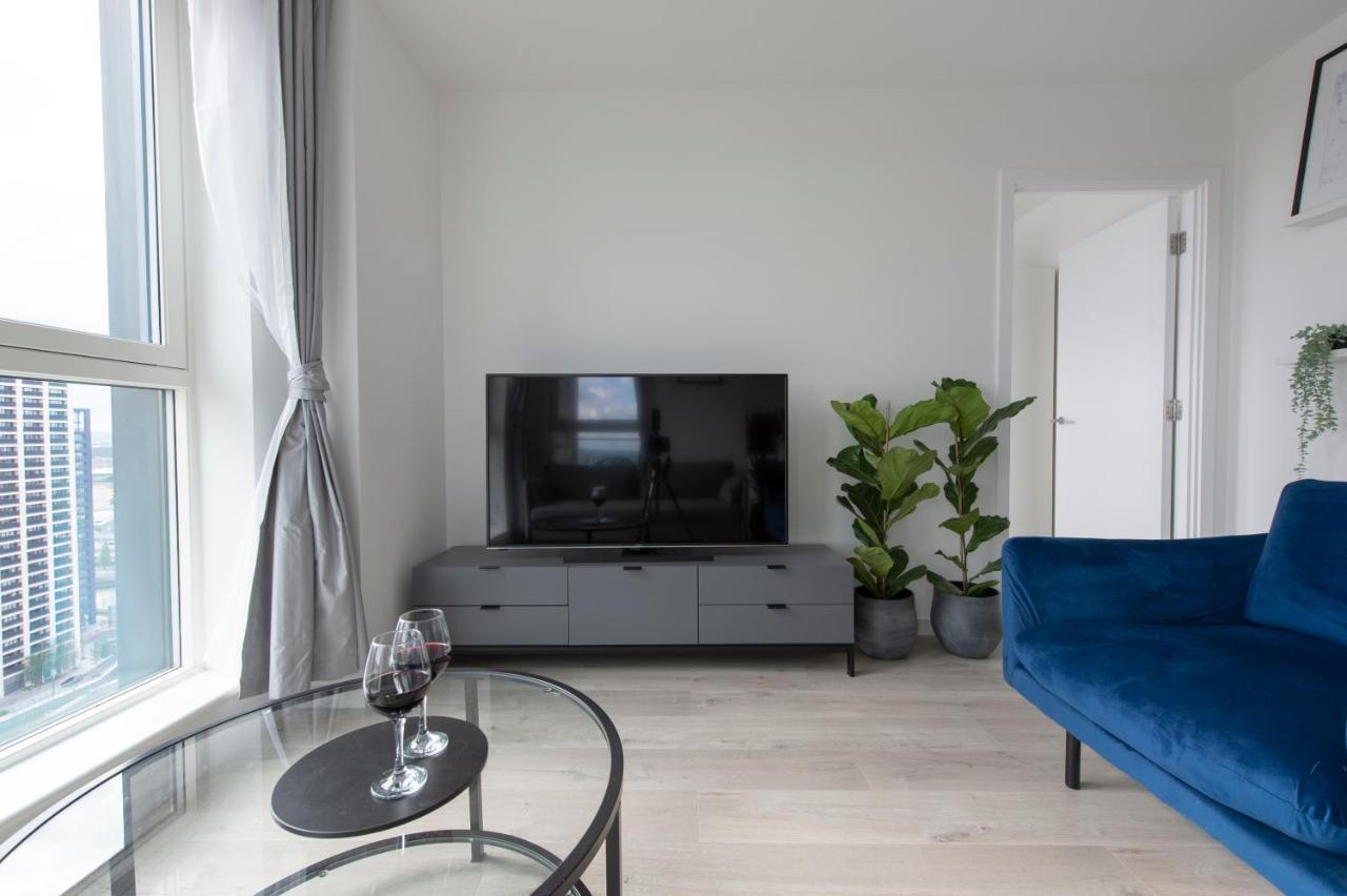Luxury Penthouse With Stunning Views Near Excel, O2, Airport * London