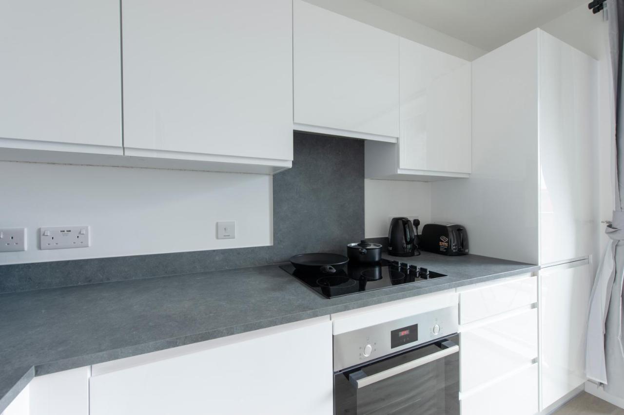 Luxury Penthouse With Stunning Views Near Excel, O2, Airport * London