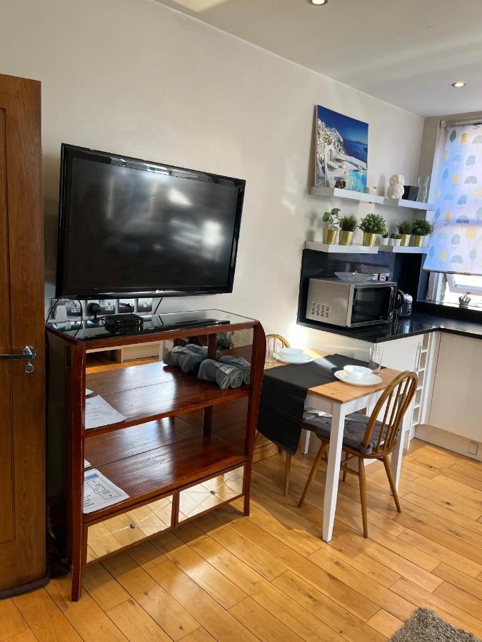 Stunning 1 Bedroom In Stunning Location - Mayfair Area Apartamento