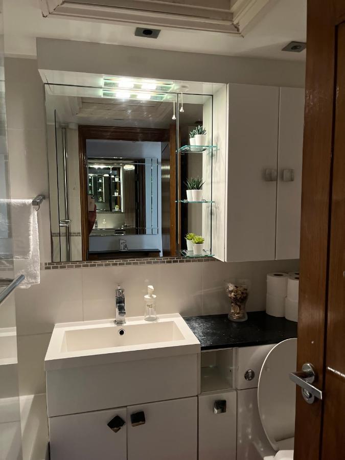Stunning 1 Bedroom In Stunning Location - Mayfair Area Appartement *