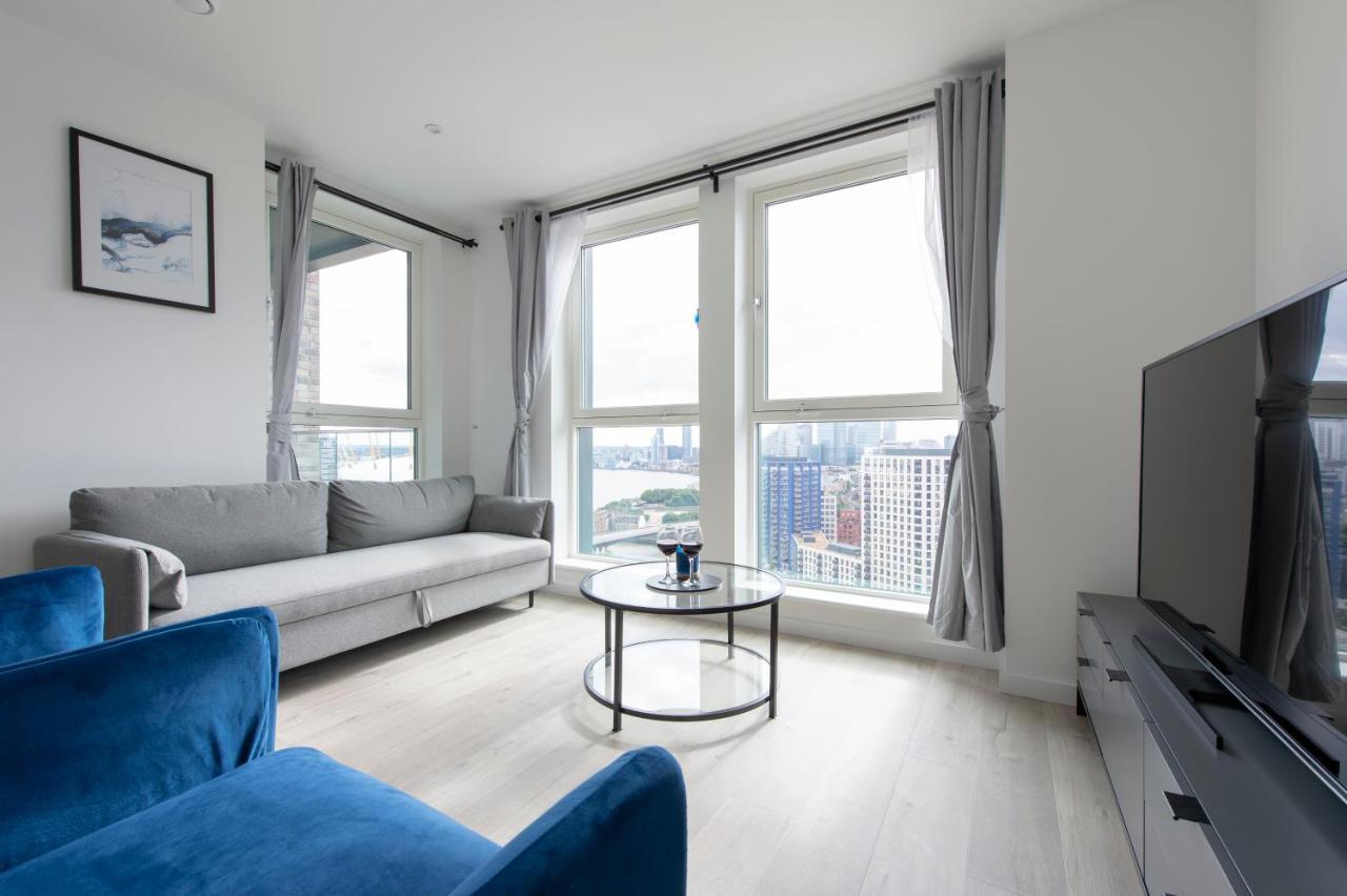 Apartment Luxury Penthouse With Stunning Views Near Excel, O2, Airport