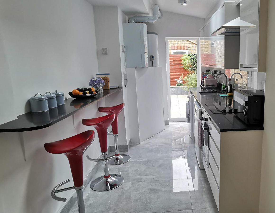 Appartement Luxury Garden Sleep 7, 2 Mins To Metro Londres