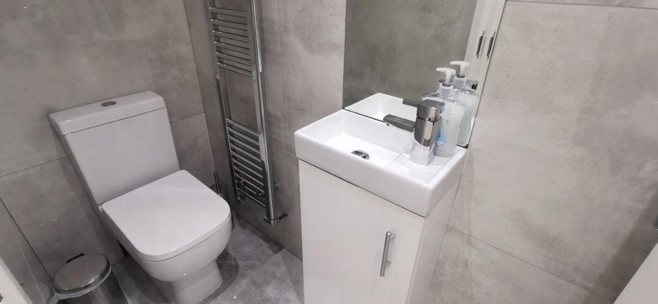 Appartement Luxury Garden Sleep 7, 2 Mins To Metro Londres