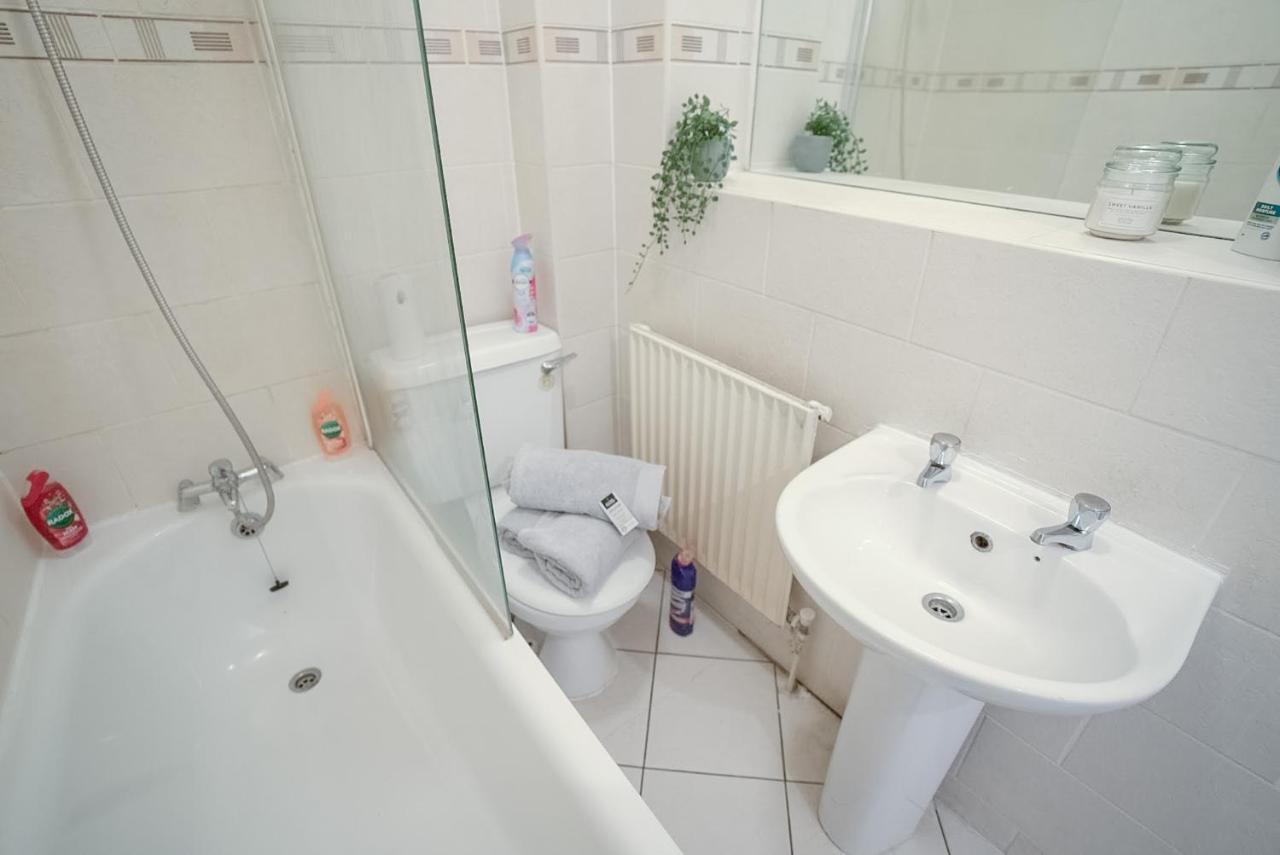 Small Private Studio In The Heart Of Angel *