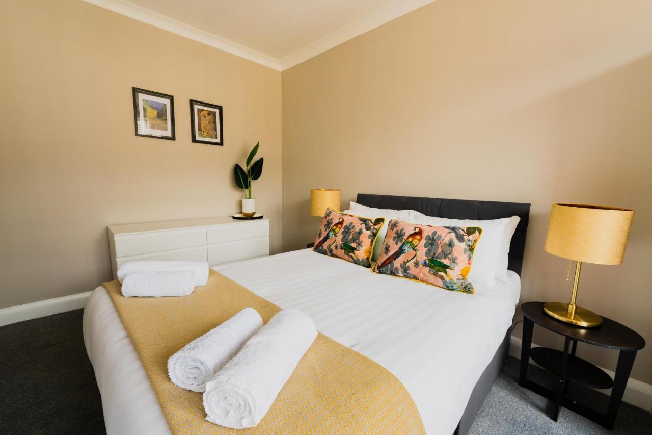 2-bedroom In Baker Street * Londen