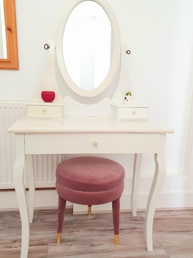 Wimbledon Ideal 1 Bedroom Ground Floor With Garden Ferienhaus *