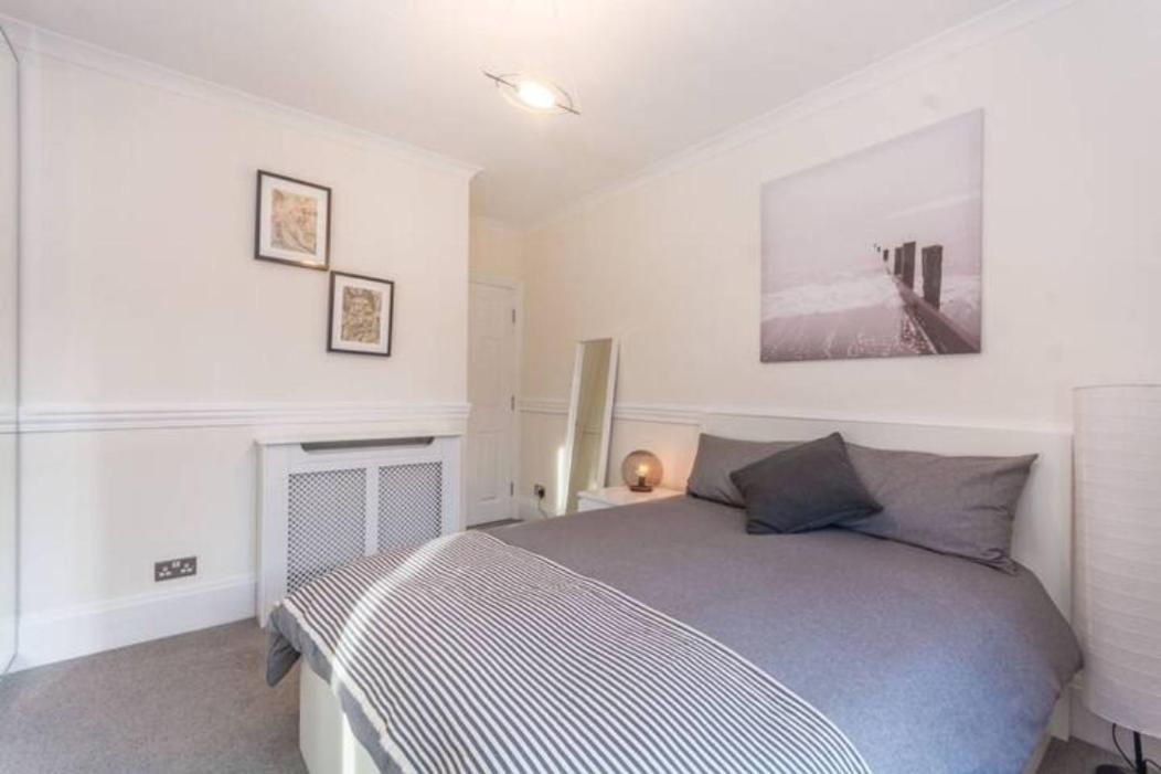 St Johns Wood 1 Bedroom * London