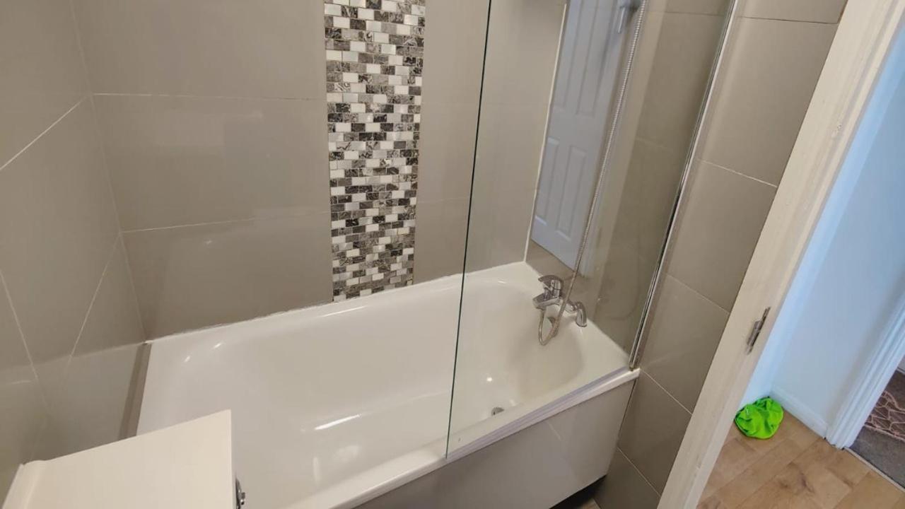 Spacious 3 Bed Flat Near Liverpool Street, Spitalfields Apartment London