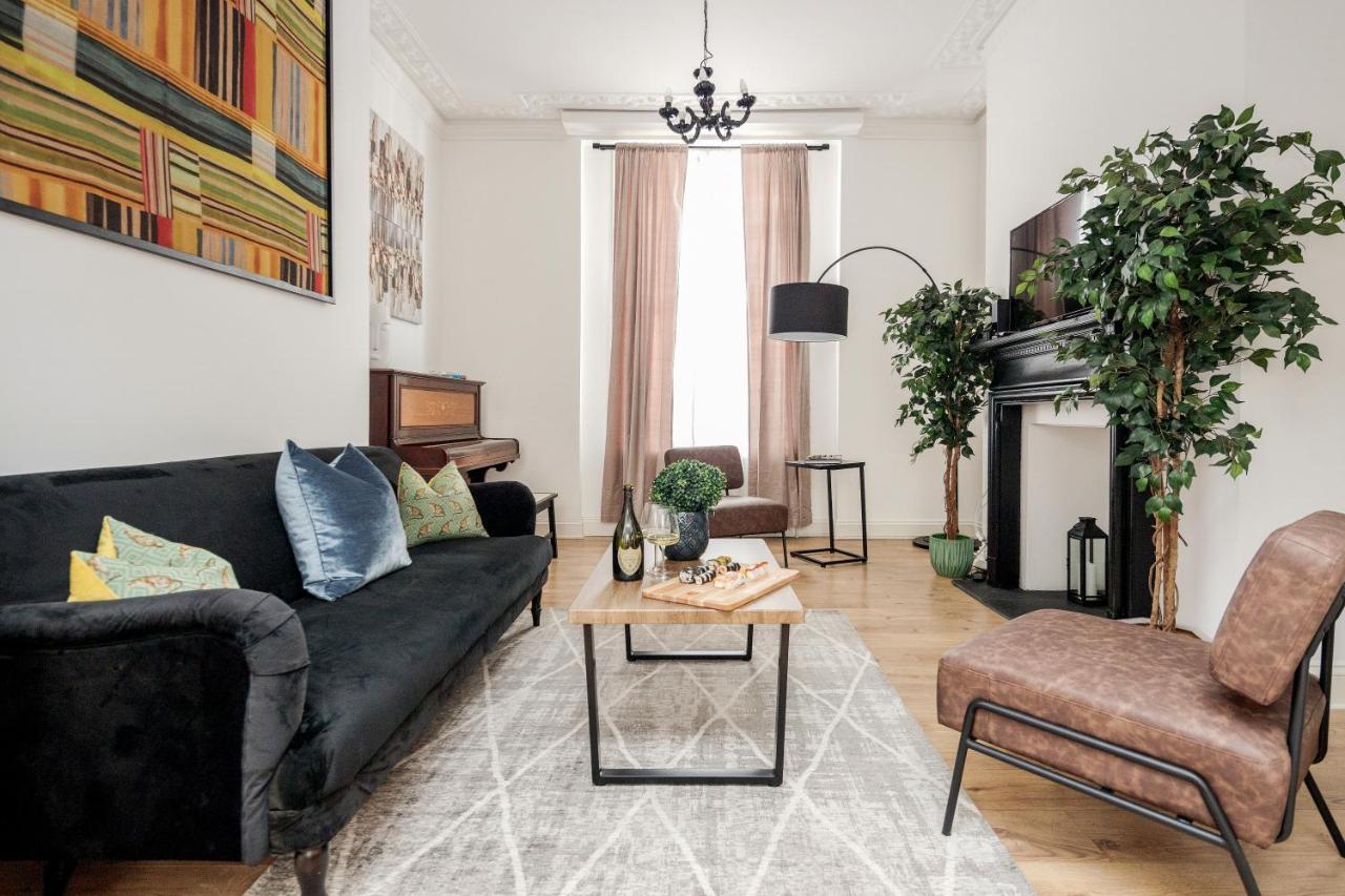 Elegant 3bed In Kensington Olympia *