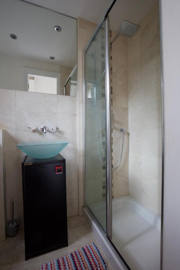 Large 2 Beds Flat Overlooking Clapham Common Park