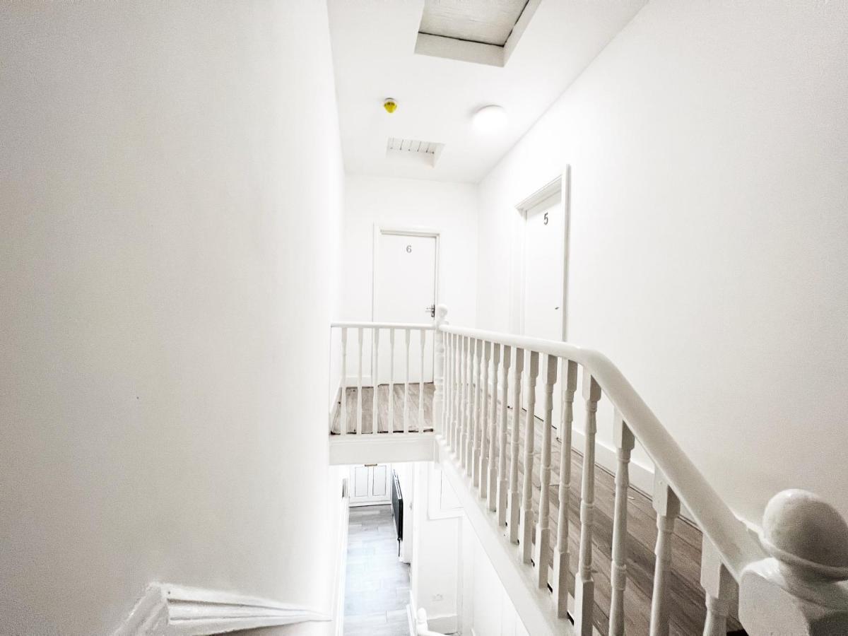 Minet Gardens House - 6