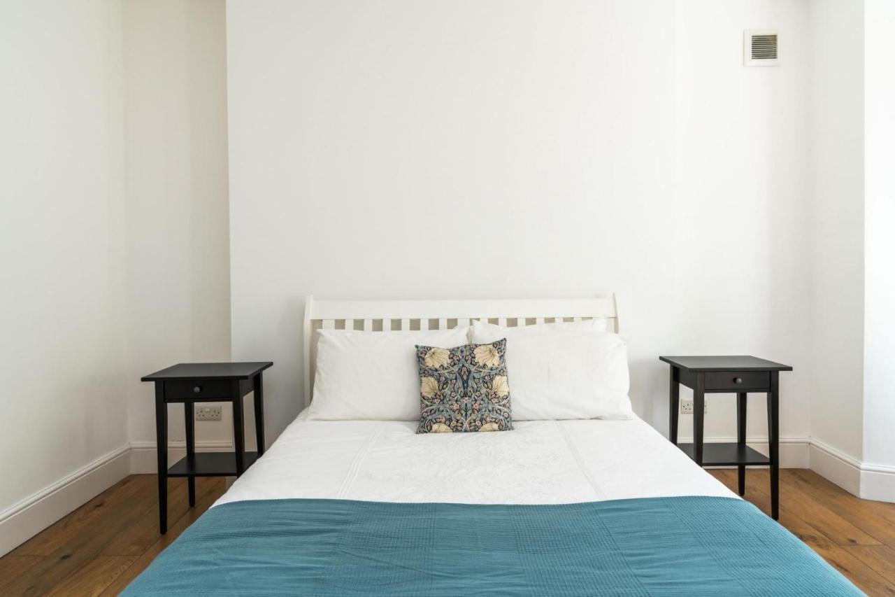 Fantastic 3 Bedroom Flat West Hampstead Apartamento