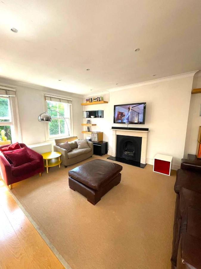 Sunny 2 Bedroom, 2 Bathroom With Roof Terrace Appartement