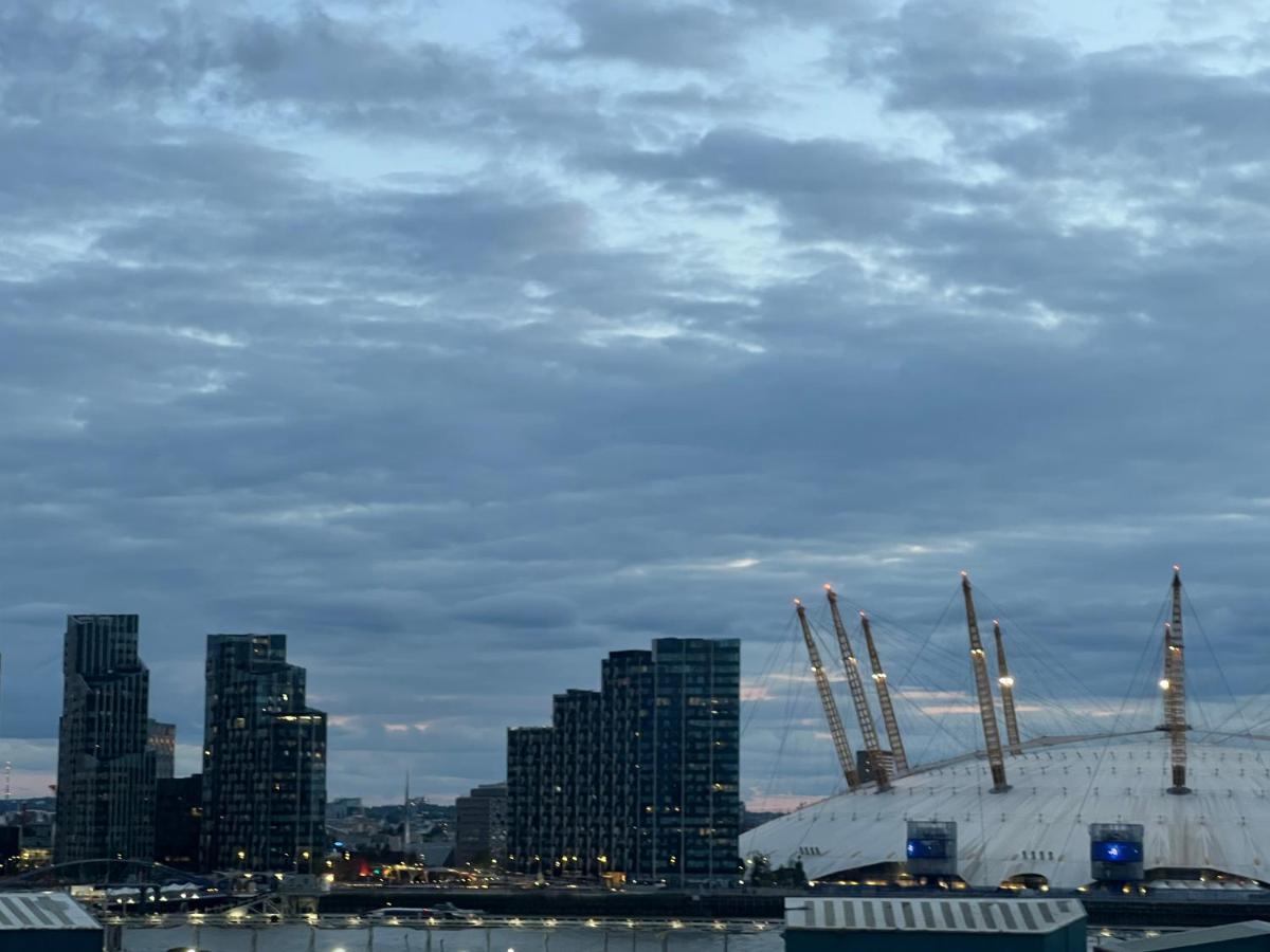 Appartement Riverline Heights Near O2 & Excel Free Parking Londres