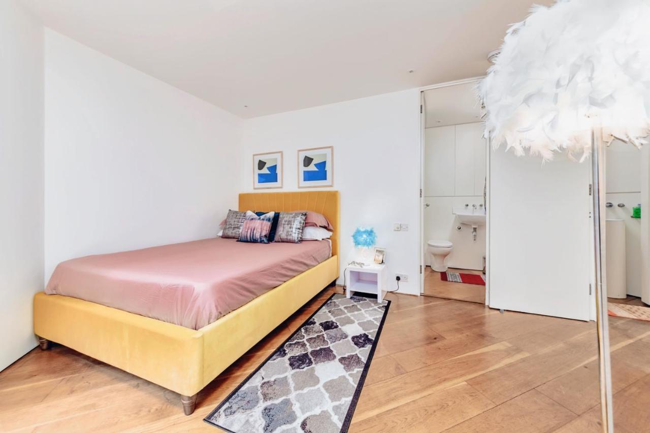 Interior-designer With 2 Terraces Appartement Londres