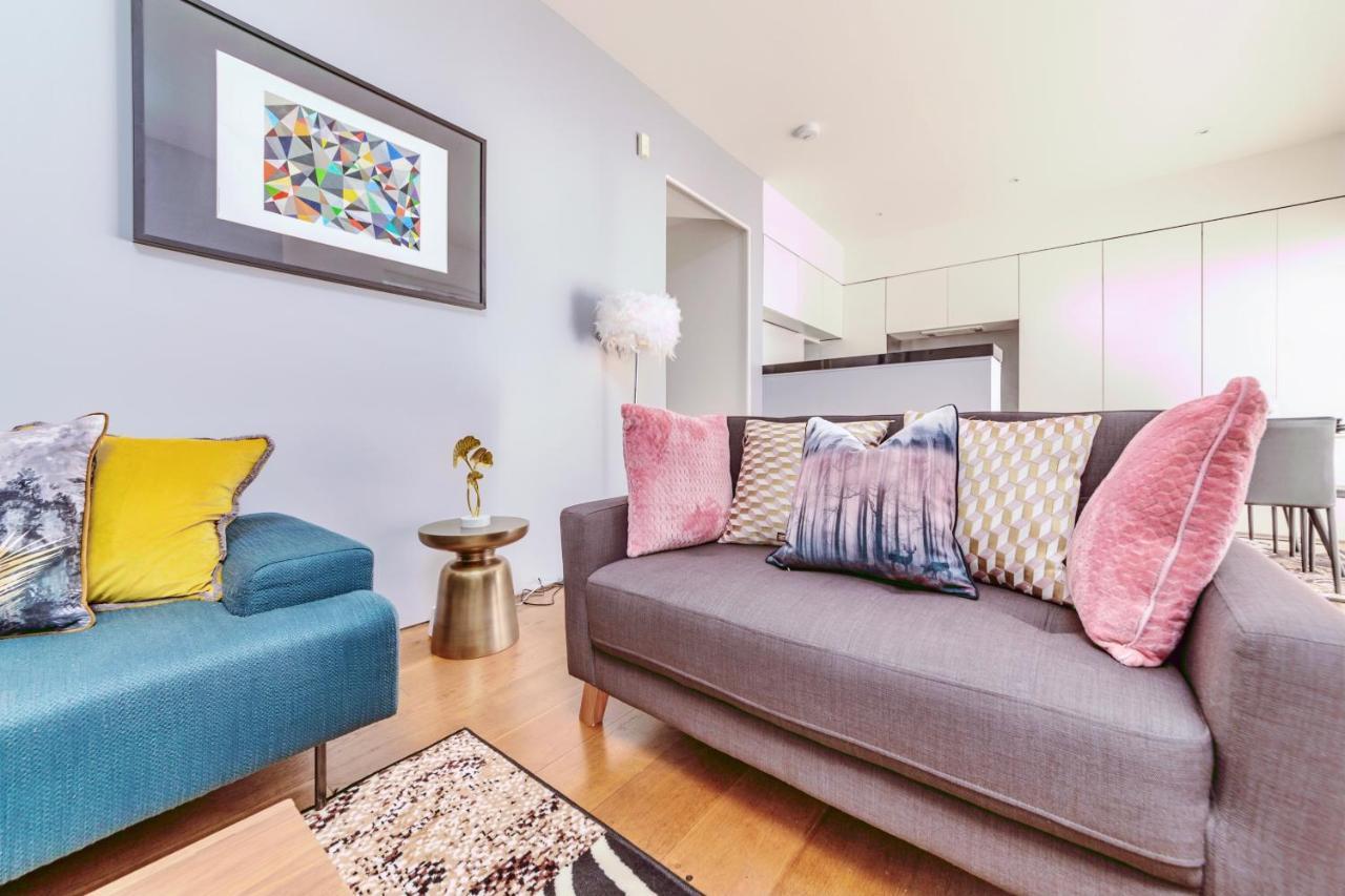 Interior-designer With 2 Terraces Appartement *