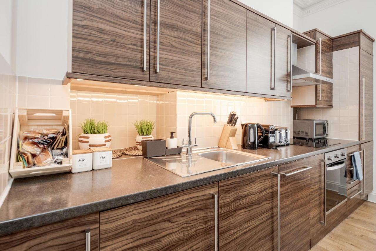 Elegant 3bed In Kensington Olympia