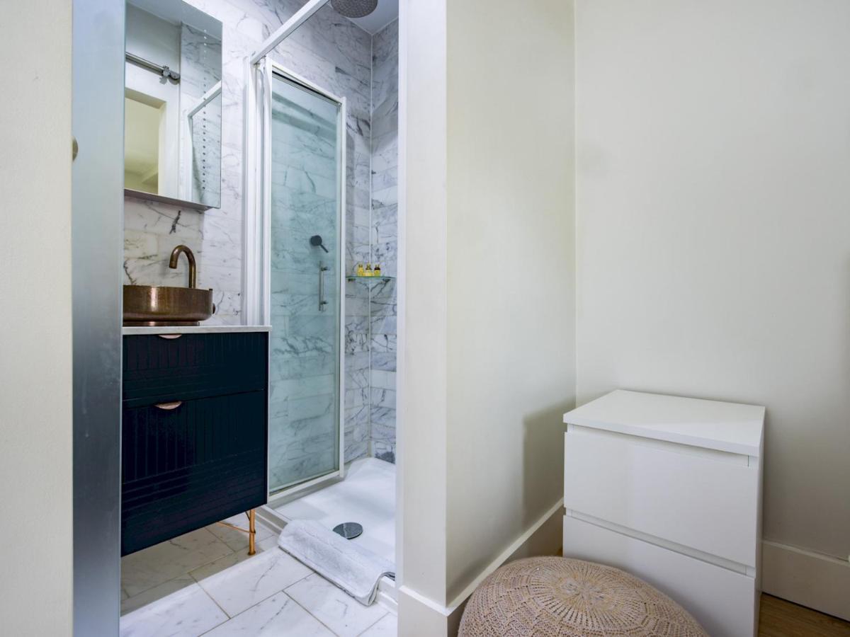 Pass The Keys Chic 1 Bedroom Flat Steps Of King's Road Chelsea * Londres