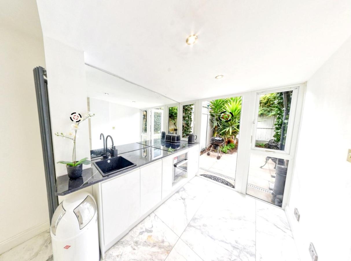 Charming 2-bed House In Hébergement de vacances