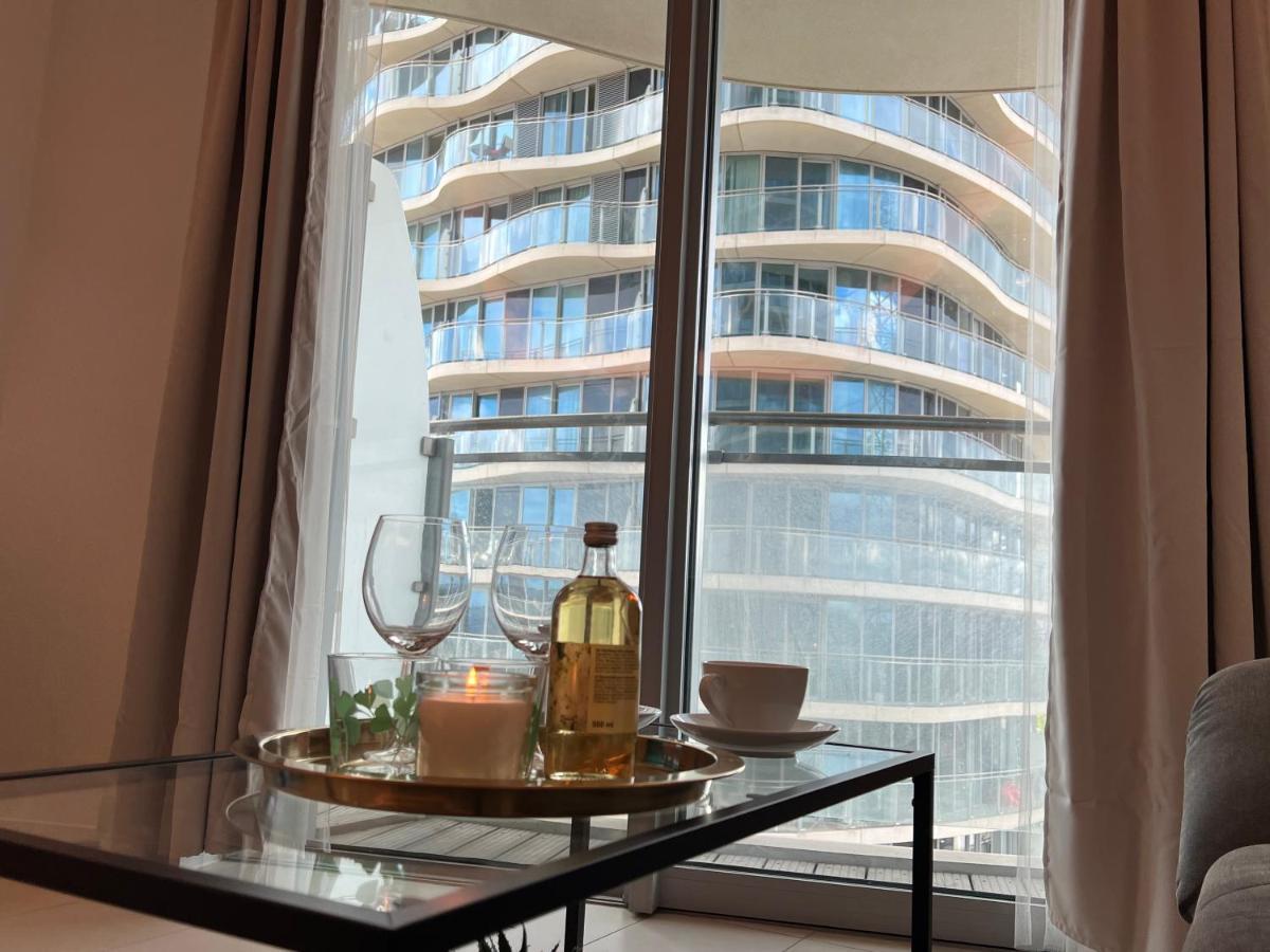 Appartement Riverline Heights Near O2 & Excel Free Parking *