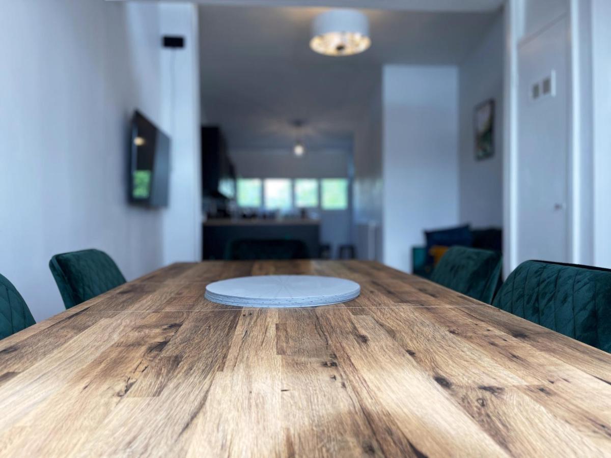 Pam's At Chelsea Apartment