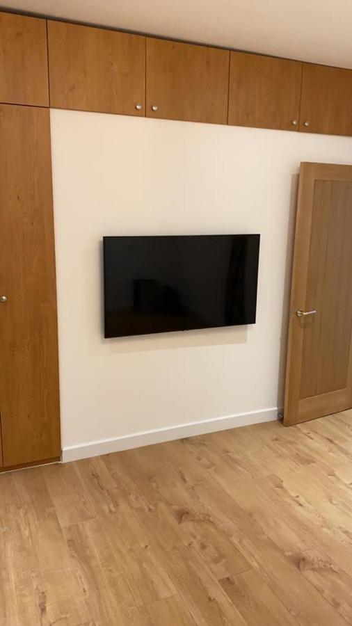 Newly Refurbished Flat In Camberwell, Londres