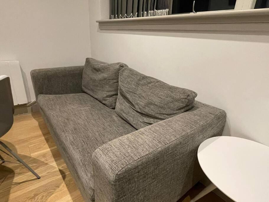 Monthly Stays 1bed Serviced Studio Free Wifi & Netflix Whitechapel Perfect For Solo & Coupled Guests * Londres