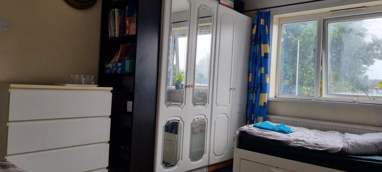 Appartement Private In Shares Flat Near Heathrow Airport