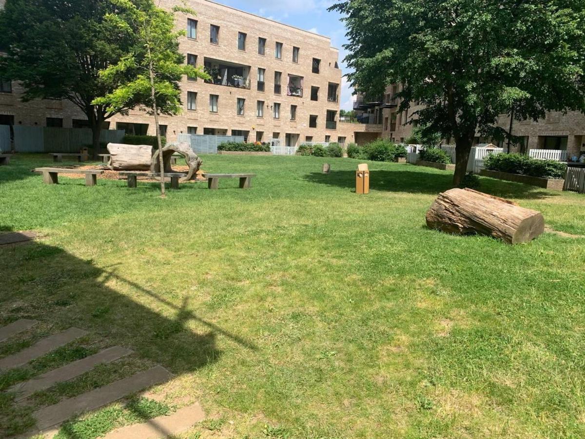 Stunning 2-bed & Balcony In Notting Hill * Londres