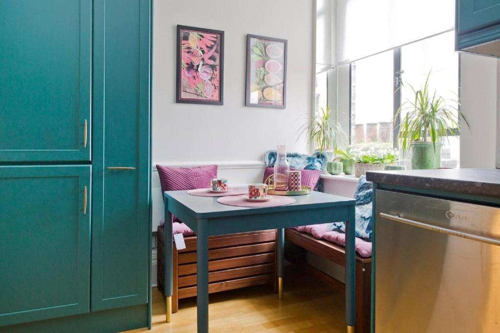 Stylish Getaway In The Heart Of The Londres
