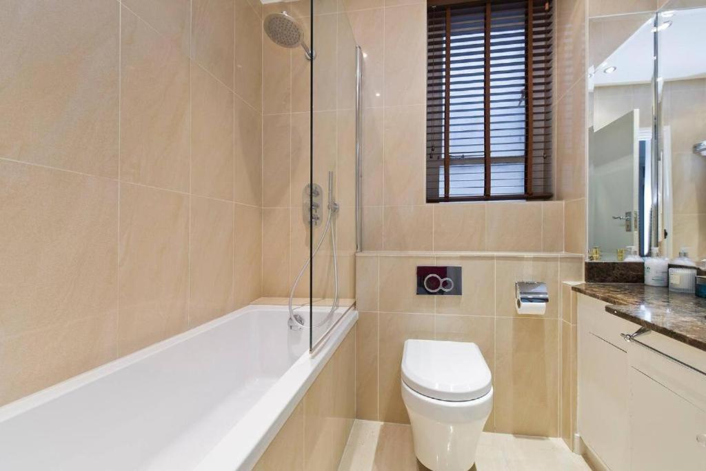 Stylish Getaway In The Heart Of The