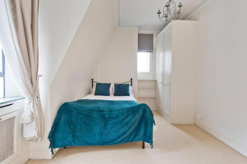 Stylish Getaway In The Heart Of The *