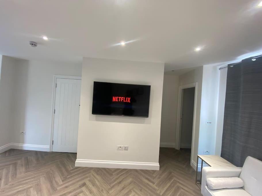 Golders Green Luxury Flat *