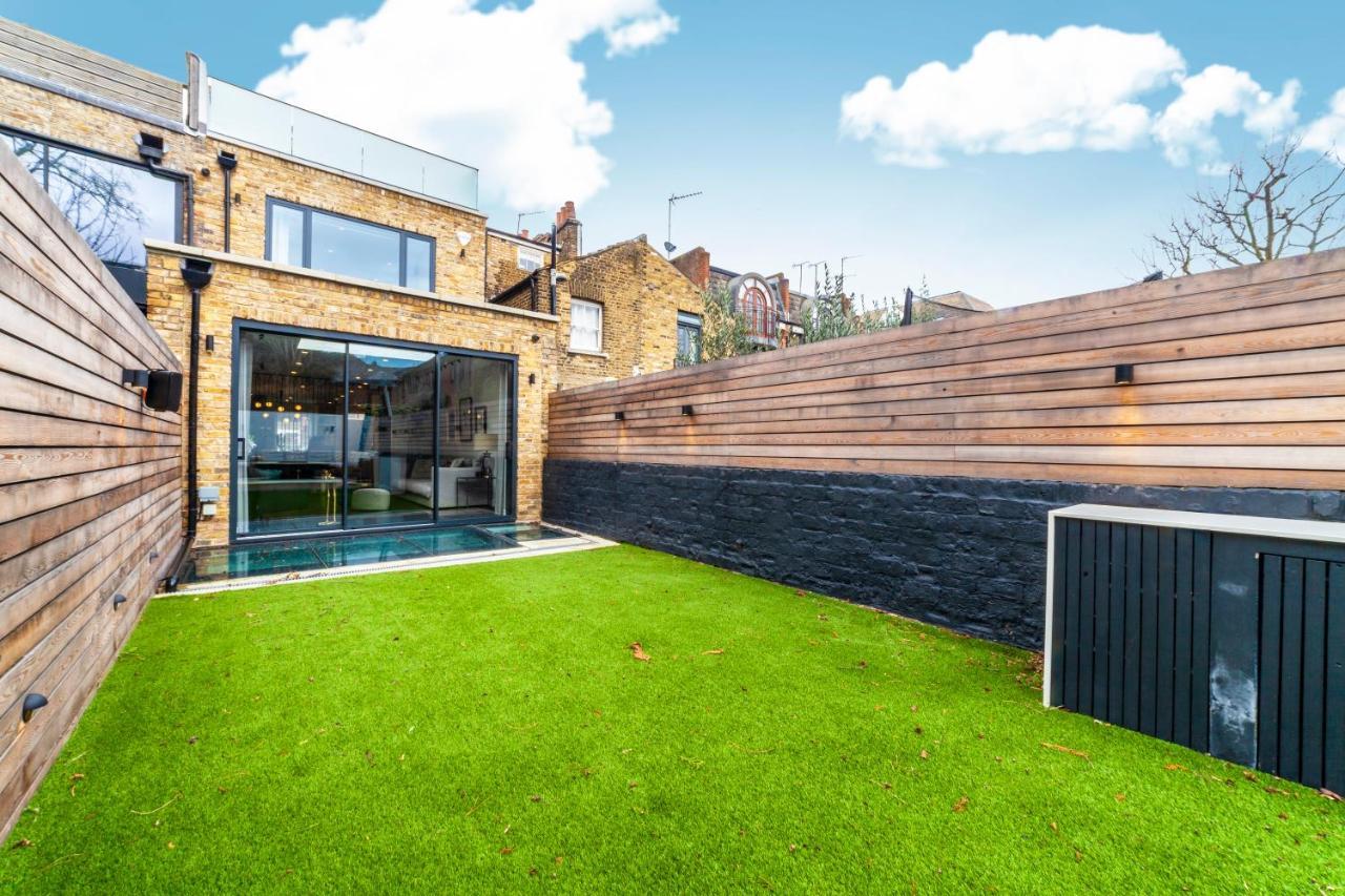 Luxury 3 Bedroom House With Garden Next To Battersea Park Londen