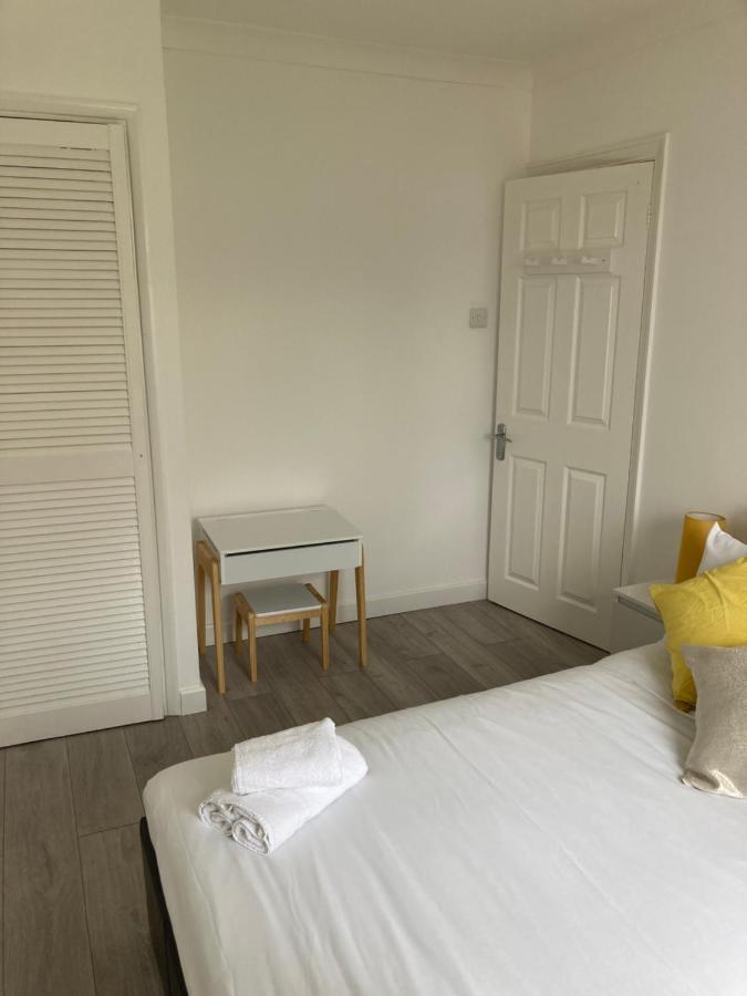 Gresham - Close To Excel, Contractors, Relocators, Paid Parking * Londres