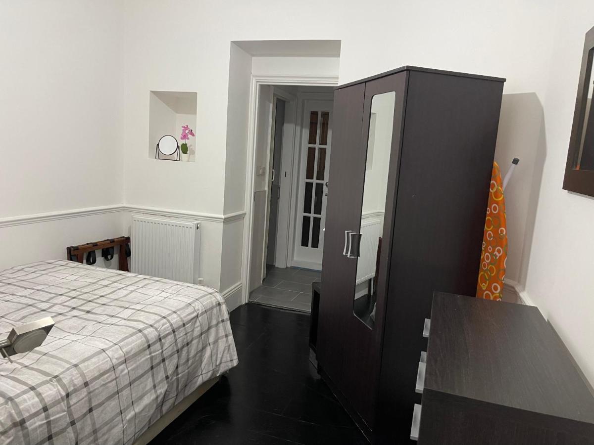 93 Charlotte Apartment London