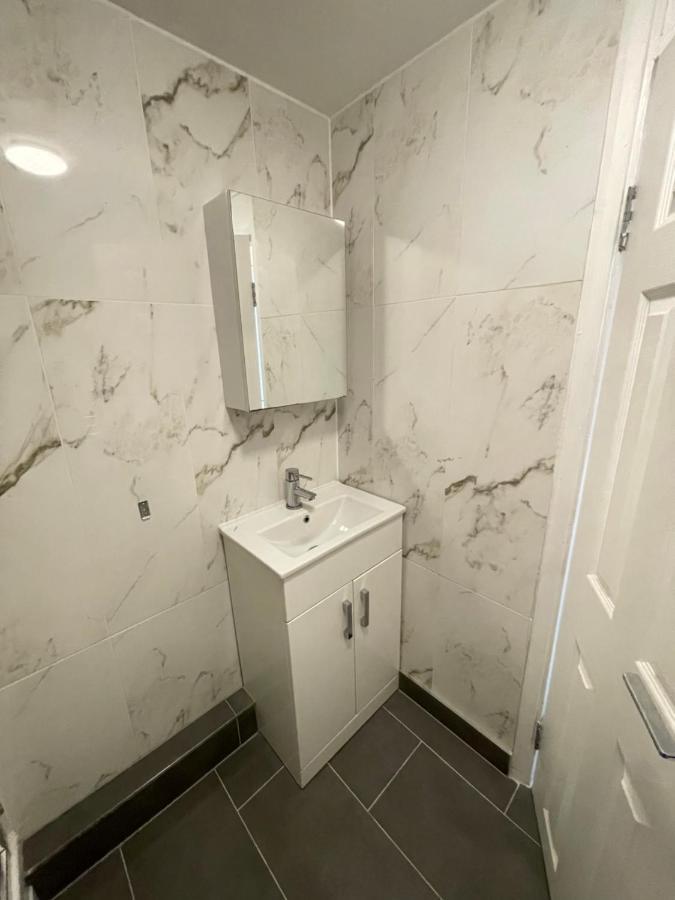 93 Charlotte Apartment London