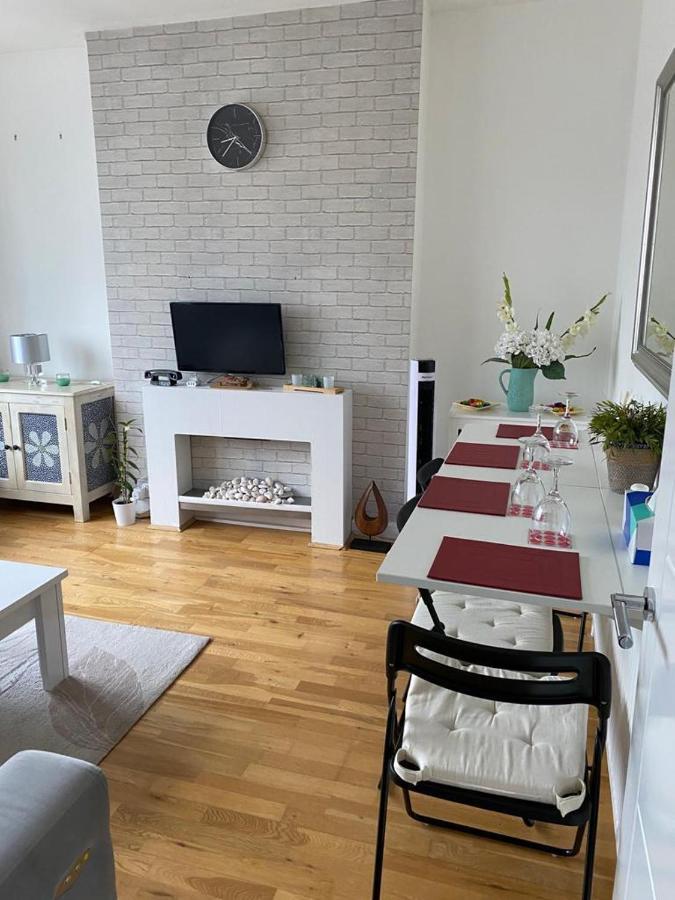 Lovely 2-bedroom In Zone 2 Appartement