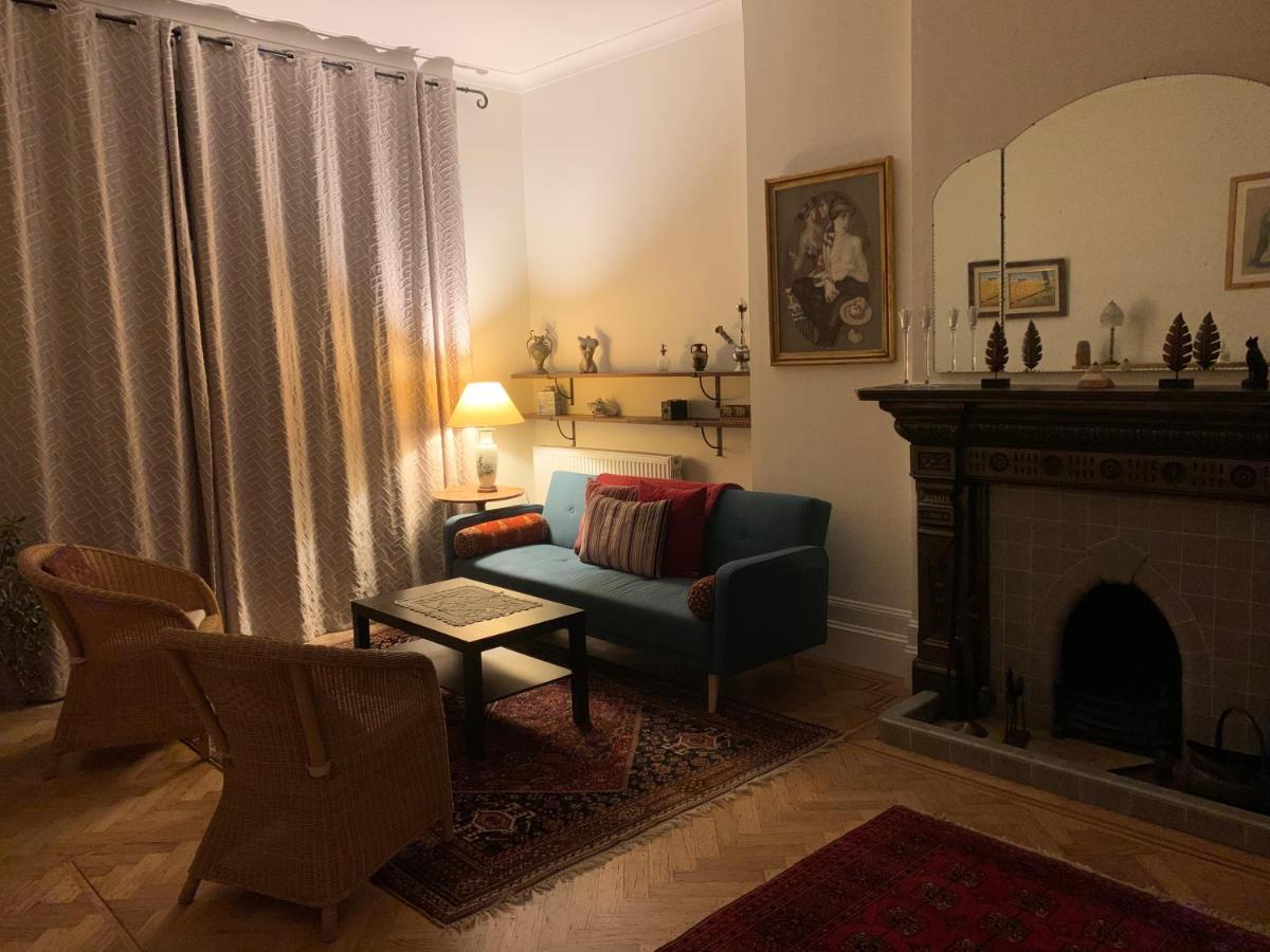 Holiday home Spacious Home! London