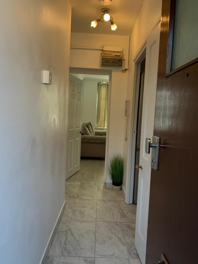 New Look Flat In Waterloo * Londres