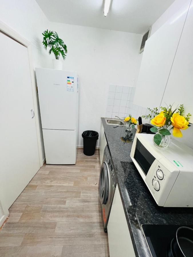 Apartment 2-bedroom Living Flats Near Edgware Road *