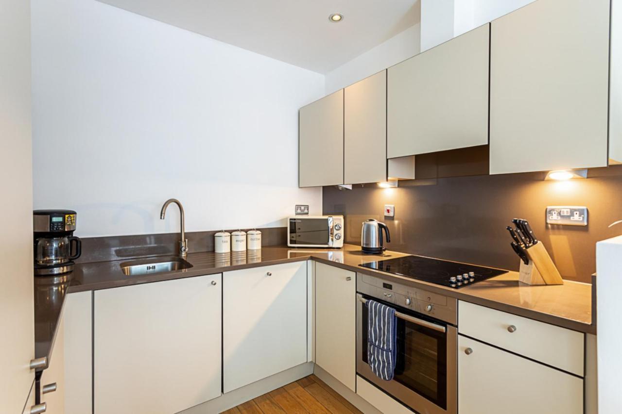 Tower Hill V Apartamento