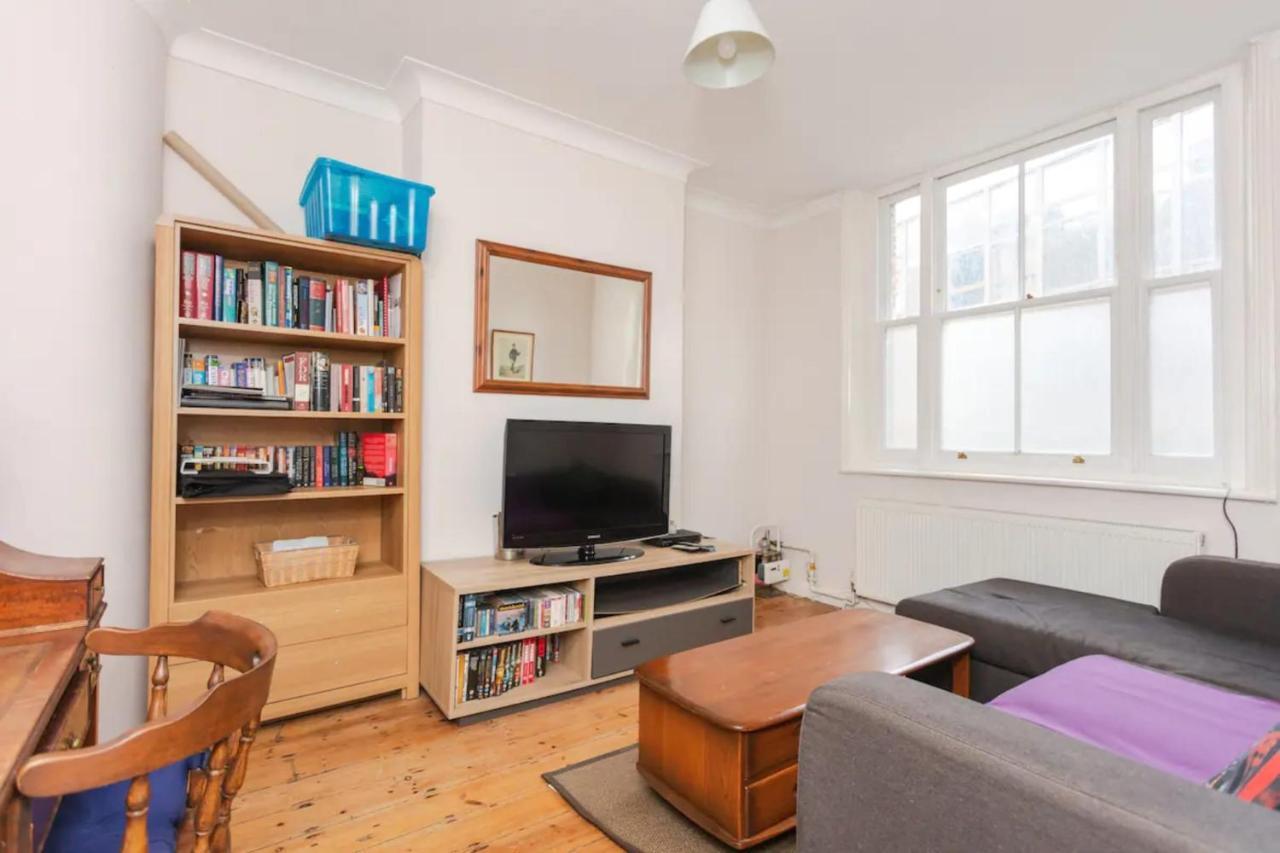 Cosy 2 Bedroom In With Garden Londres
