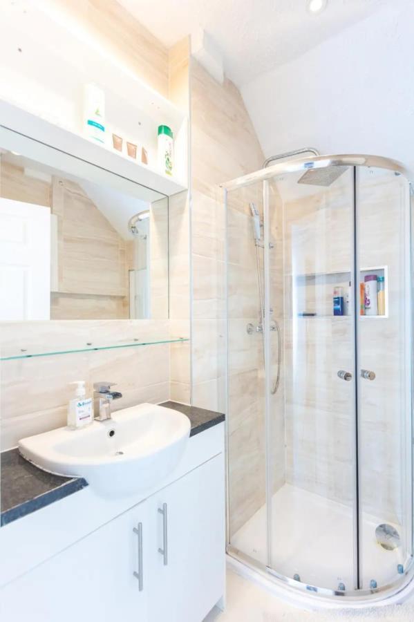 Apartamento Cosy 2 Bedroom In With Garden Londres