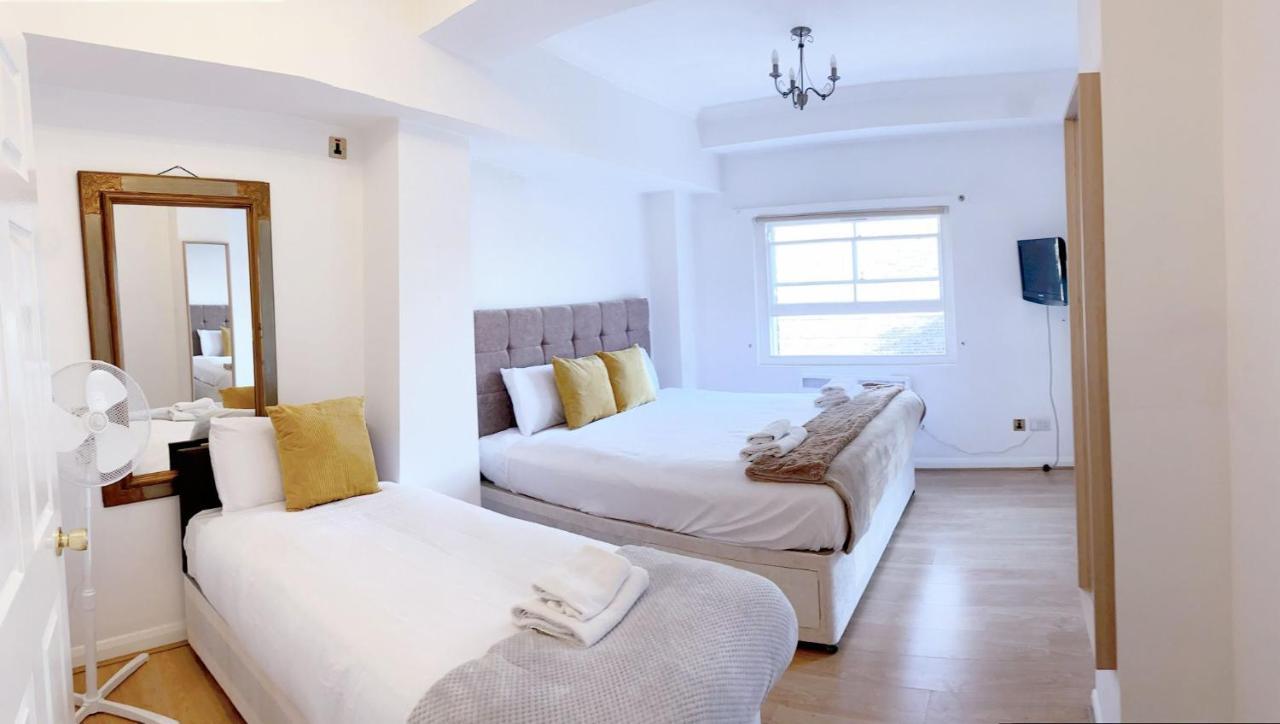 Spacious 2-bedroom, 2-bath Flat With Traditional Decor And Extra Sleeping Capacity In Chelsea *