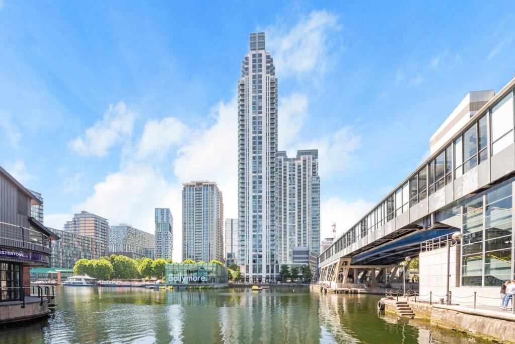 Skyview Waterside Luxury Apartment *