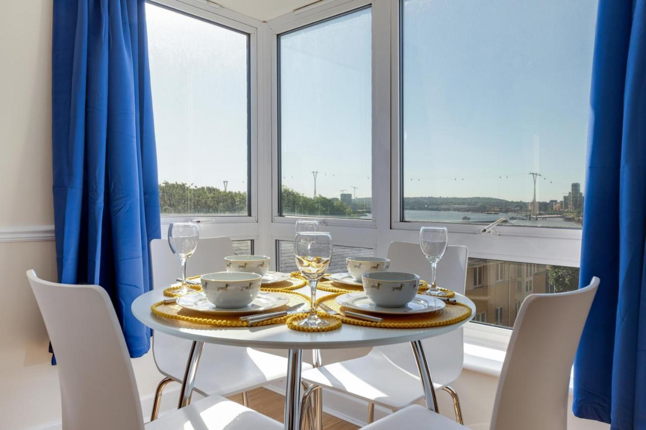 Flourish - Constant Court - Canary Wharf *