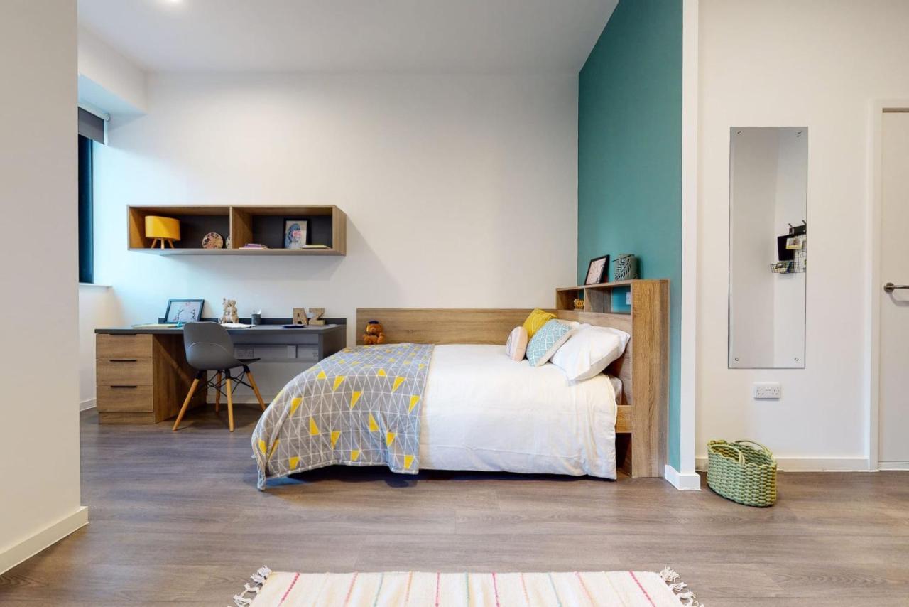 Studios And Cozy Ensuites With Shared Kitchen At Canvas Wembley Apartments