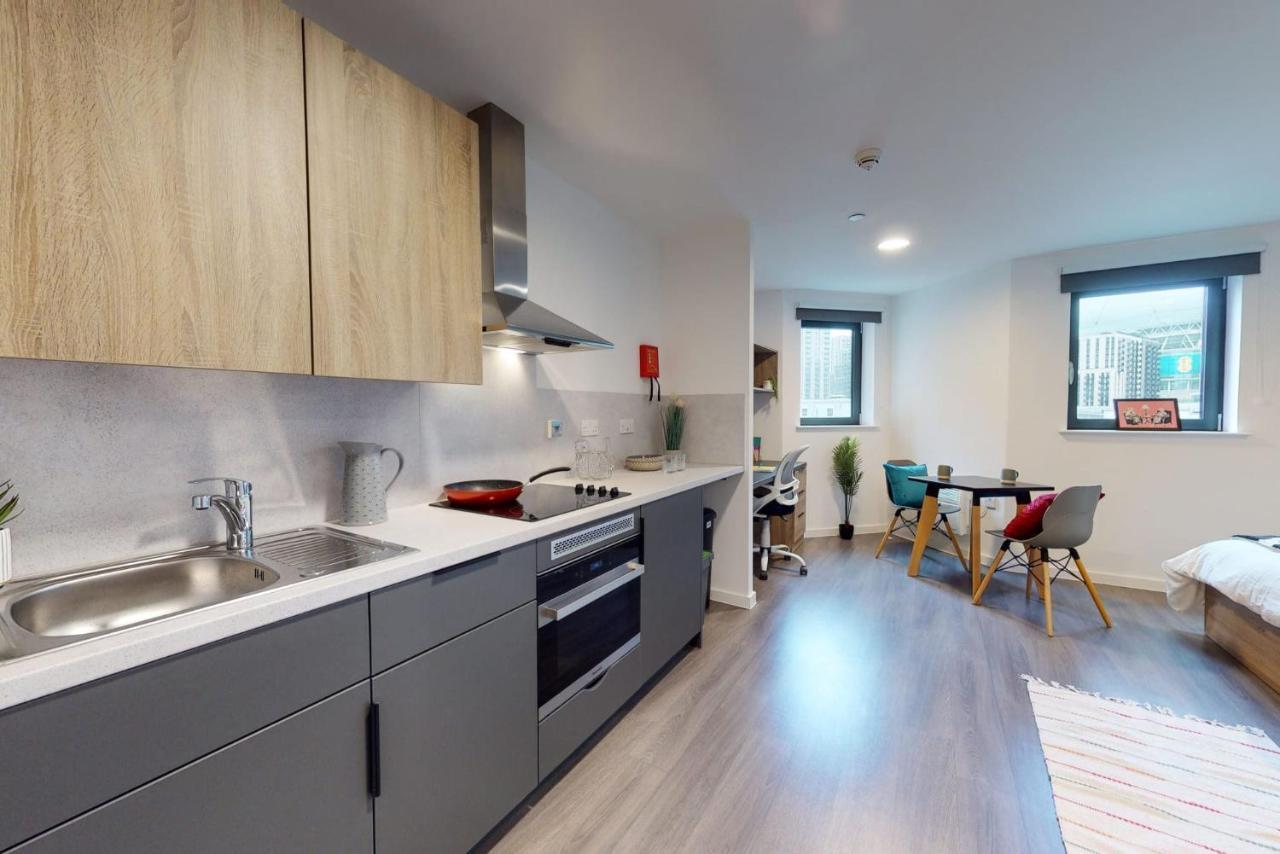 Studios And Cozy Ensuites With Shared Kitchen At Canvas Wembley Apartments Apartamento Londres